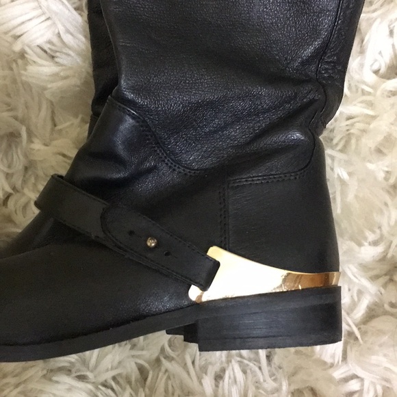 Black boots - Picture 2 of 7